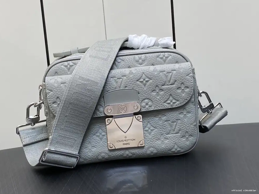 Official oldcobbler LOUIS LOCK S VUITTON MESSENGER 0520